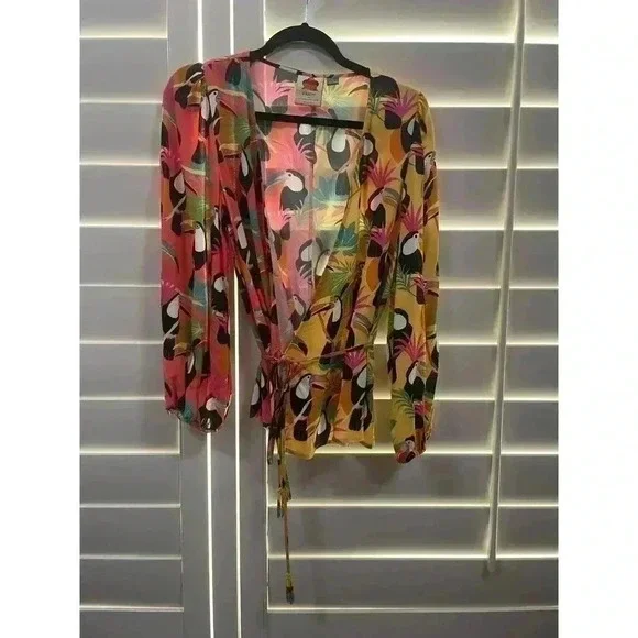 Farm Rio Anthropologie Rainforest Toucan Bird Wrap Shirt Blouse tassel beaded